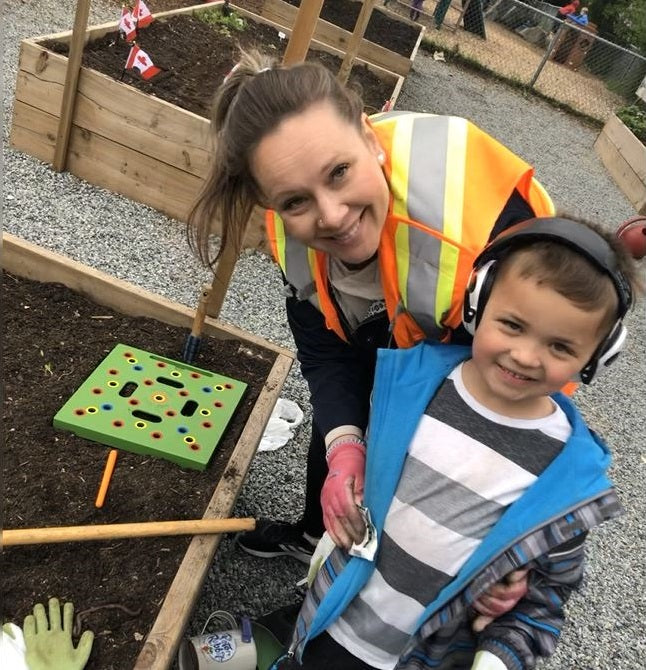 School gardens & fundraisers with Seeding Square