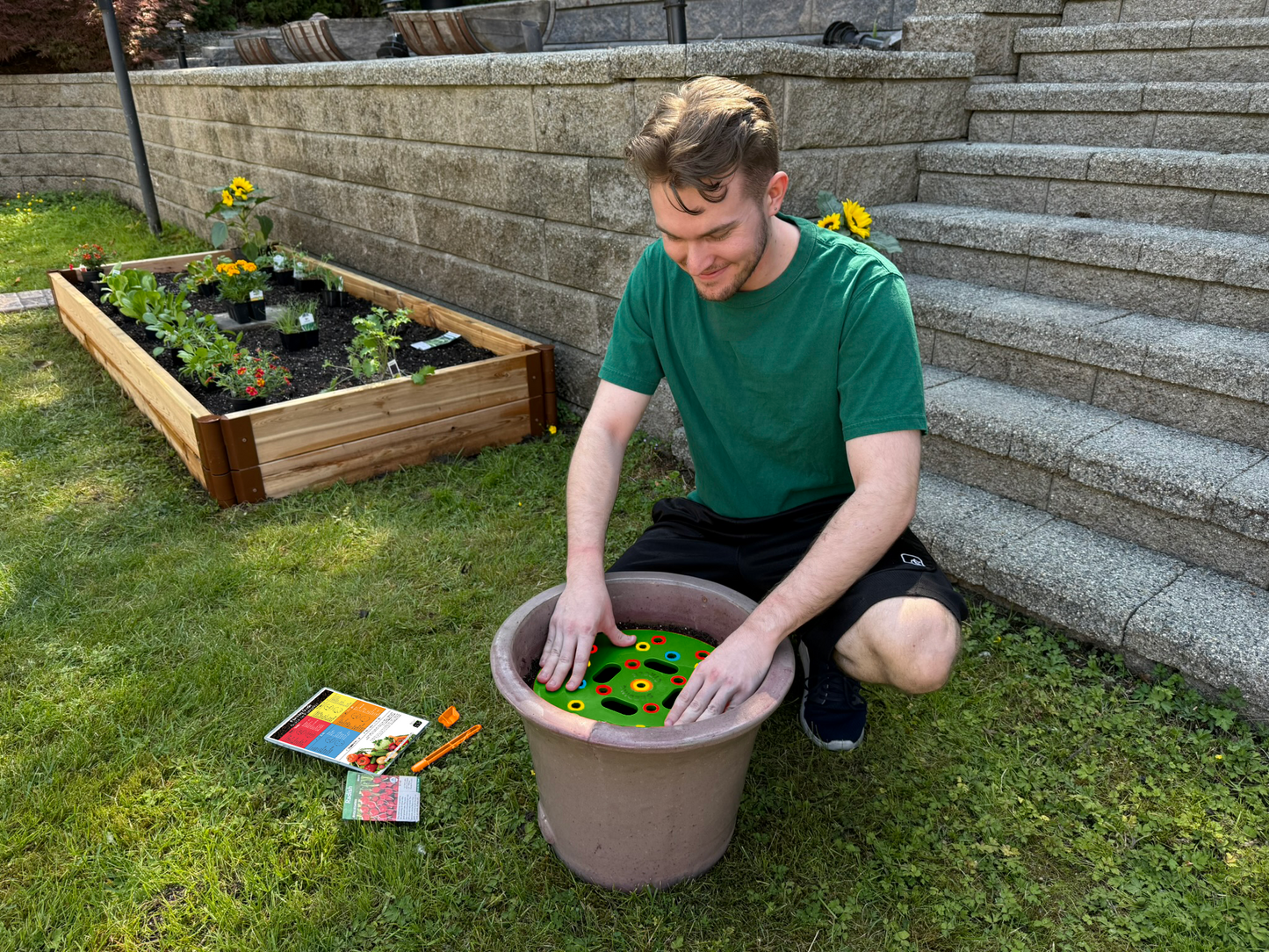 Seeding Circle - Color-Coded Seed Spacing Template for Planting Vegetable Gardens