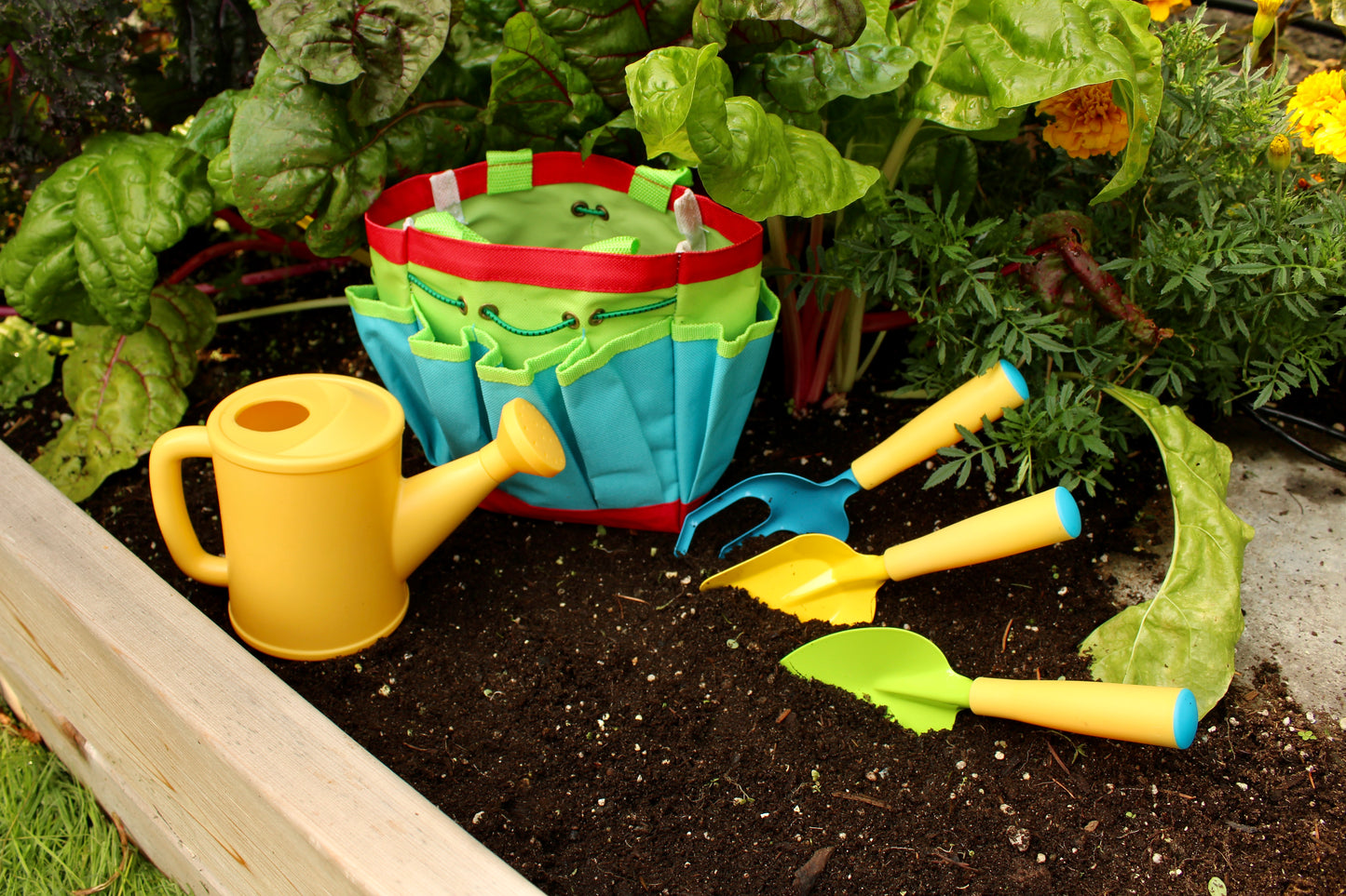 Kids Garden Tool Set – with Trowel, Shovel, Rake, Watering Can & Tote Bag – Ages 3+